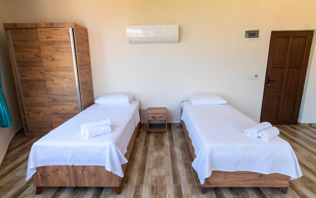 Ada Arasi Hotel