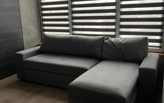 U zhd vokzala v tsentre Ufy Flat