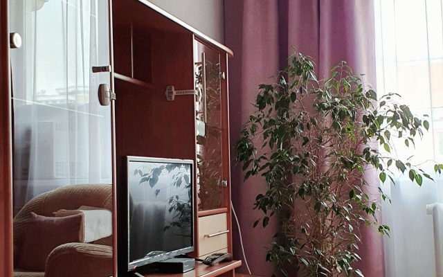 Prospekt Kalinina u ploschadi Oktyabrya flat