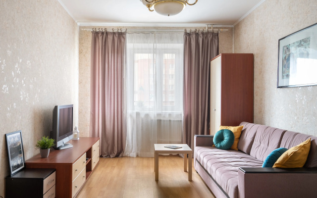 Апартаменты на Коломяжском проспекте 20