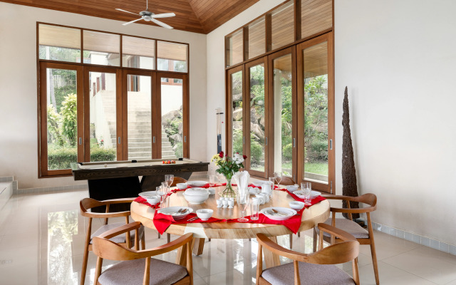 Ban Reemo Luxury Villa