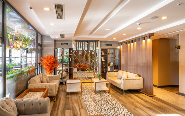 Litros Hotel & Spa