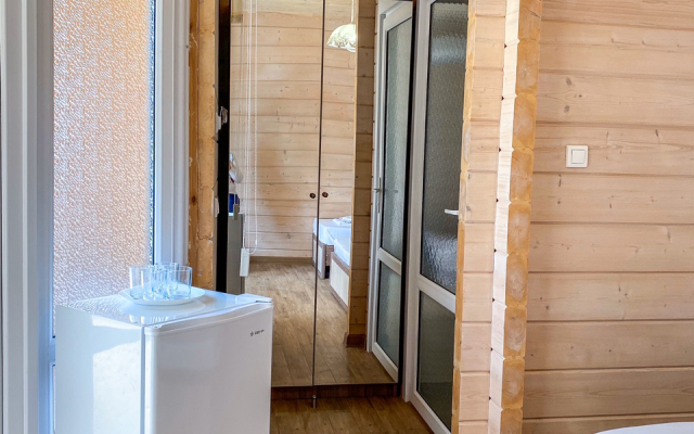 Roza Vetrov Guest House