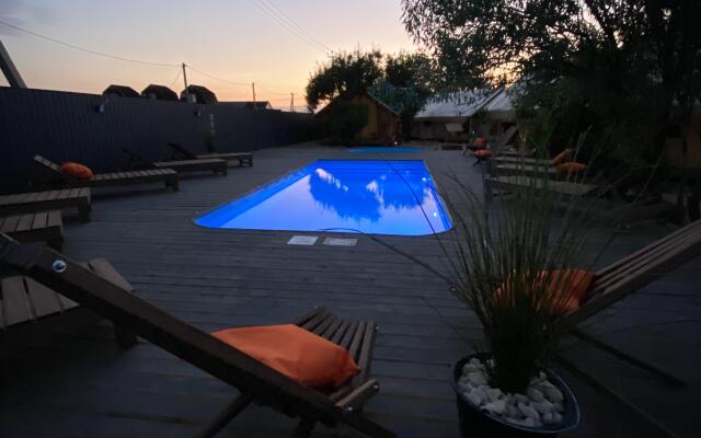 Gosti Glamping