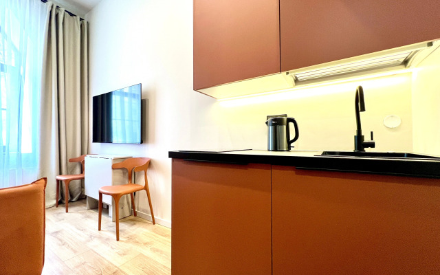 Studiya V Tsentre Pitera Sutkispb Mozhayskaya 10 Flat