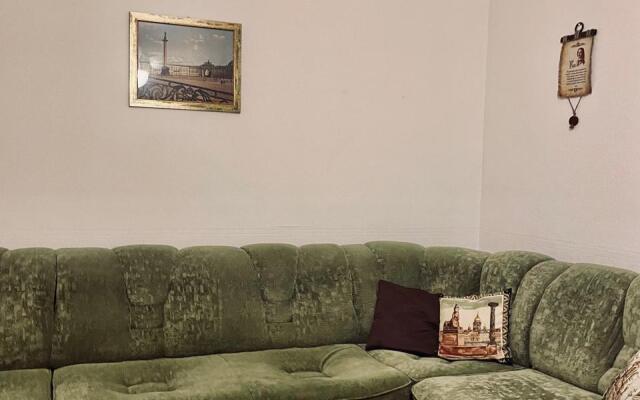 Semeynaya Na Nevskom Prospekte Flat