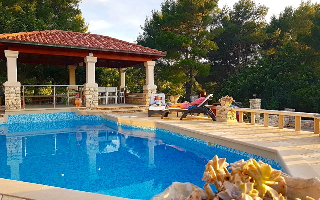 Stone House Poplat Villa