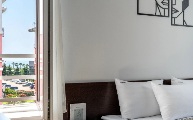 Red Apartments Si Sayd Peschany Apartments