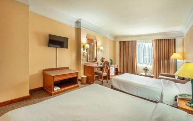 Royal Benja Hotel - Big Rooms, Family Friendly