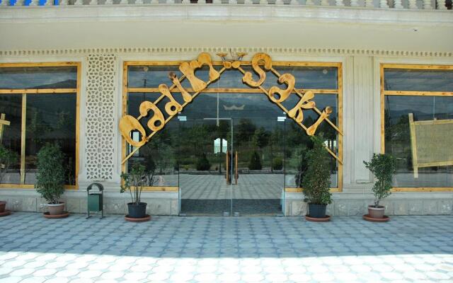 Service Hotel