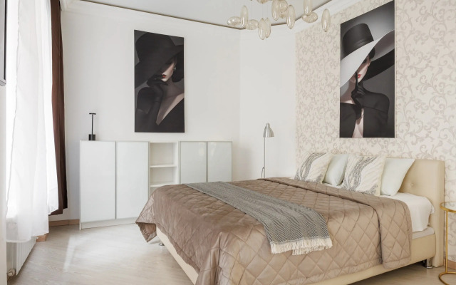 Апартаменты у Эрмитажа 12 гостей Б.Конюшенная 12