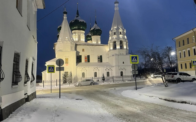 Апартаменты у Кремля в сердце Рубленого города с паркингом во дворе