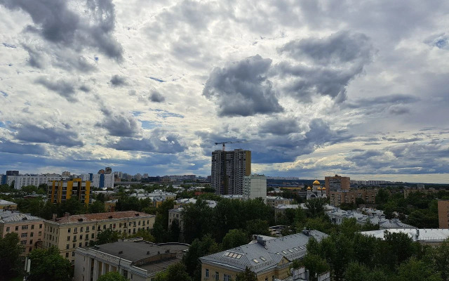 Жилое помещение 2-к квартира у метро Молодежная с яркими закатами