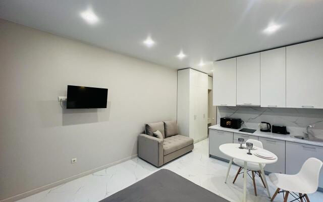Apartamenty 3kh Mestnaya Studiya S Balkonom I Basseynom Apartments