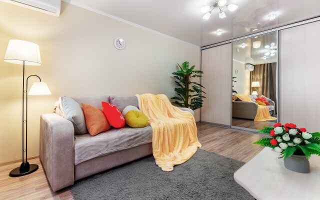 Na Pereulke Andreeva Apartments 1
