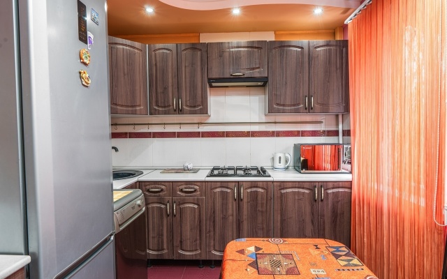 Uyutnaya Kvartira S Novym Remontom Apartments