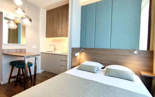 V Ak Luchezarny Apartments