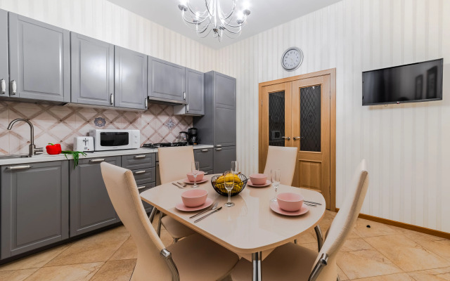 Sokrovischa Peterburga Apartments