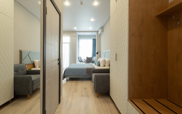 Oblako nad Volnami - Stilnaya Studiya u Morya v Sochi (Ashe) Apartments