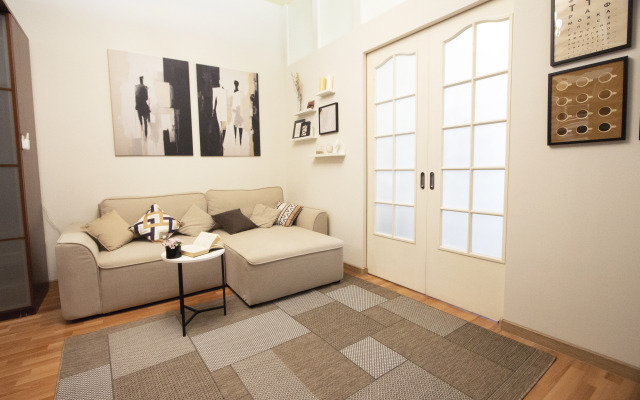 Na Tverskoy Flat