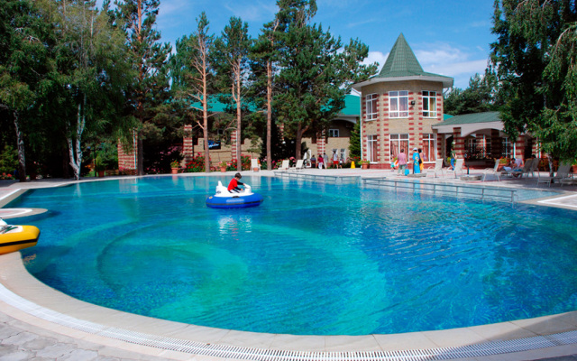 Hotel Tsentr Otdykha "Raduga Plyus"