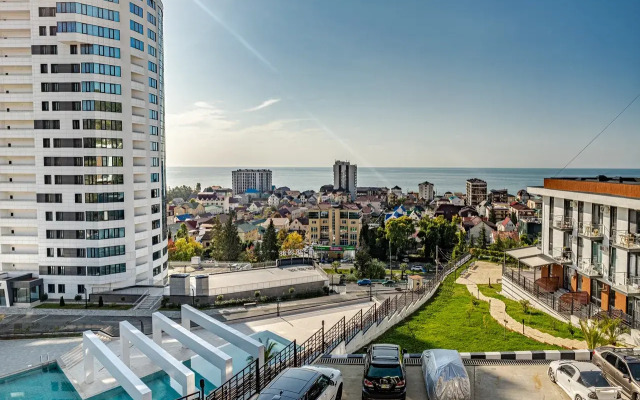 Casablanka Hit s Bolshoy Terrasoy s Vidom na More Apartments