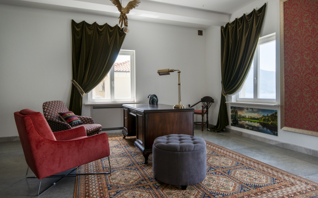 Shah Complex Villa