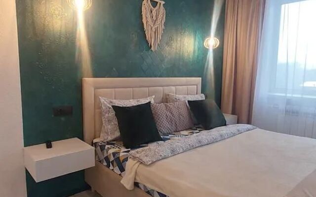 Trekhkomnatnay ryadom s Kremlem Flat