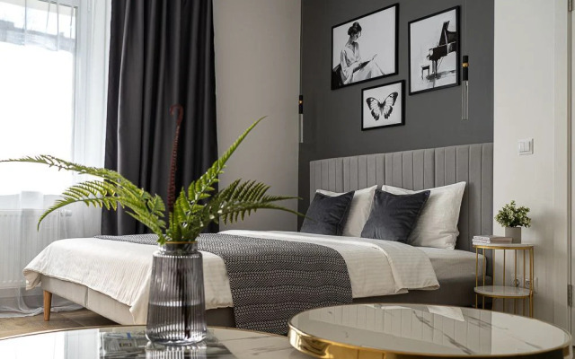 Monochrome Ot Seti Good Vibes Apartments Apartments