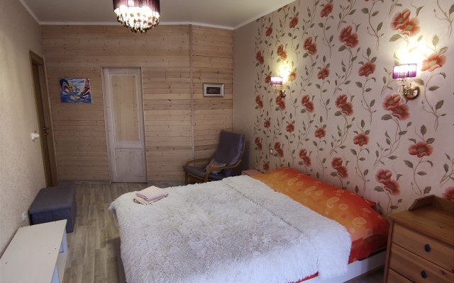 2kh Komnatnaya Flat