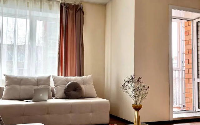 Na Ulitse Karla Libknekhta 112 Flat