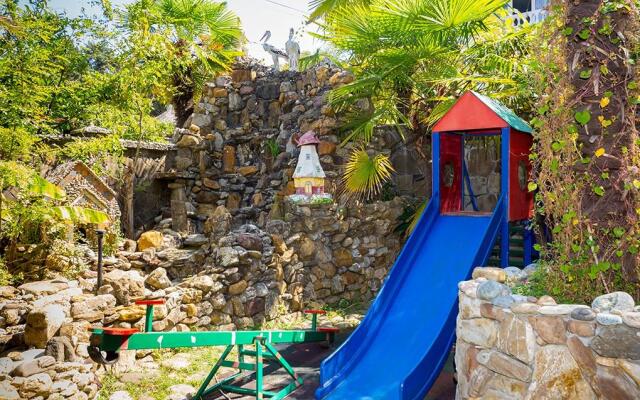 LiDiAnna Guest House