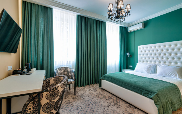 Matreshka Hotel