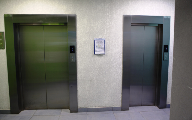 Apartamenty DLH - Trehkomnatnye u dendroparka Sinagina