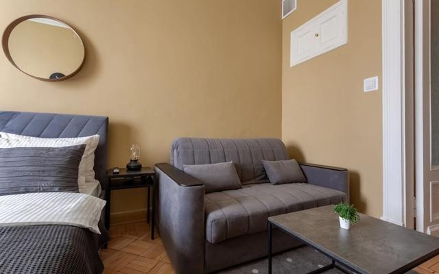 Apartments Standartnye S Dvumya Spalnyami I Balkonom