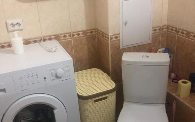 Na Alekseya Matveykina 4 Flat