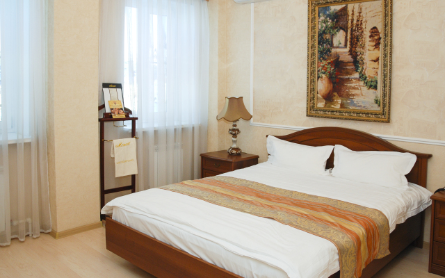 Motsart Hotel