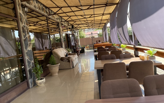 Abhazskaya Usadba Guest House