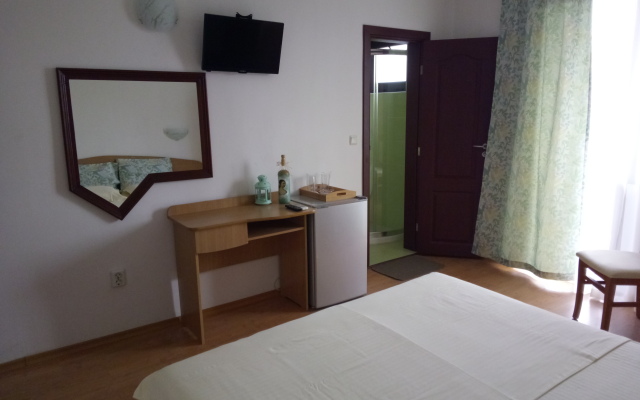 Bellehouse Guest House