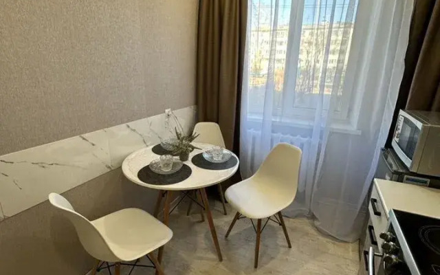 Na Ulitse 50 Let Oktyabrya 203/1 Flat