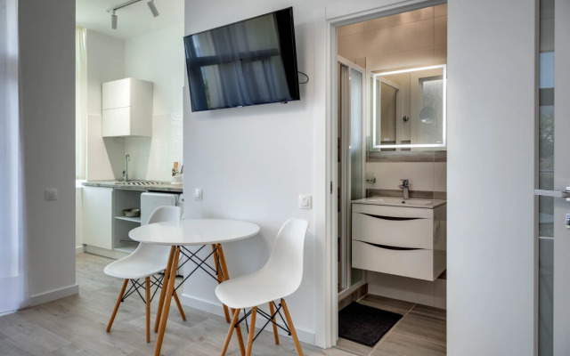 Apartments 5 Na Mira