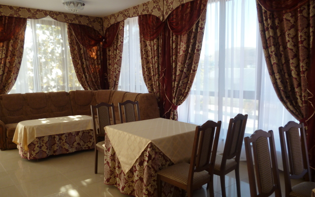 Seyt-Nebi Hotel