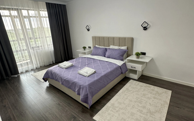 79 Na Akademicheskoy Apartments