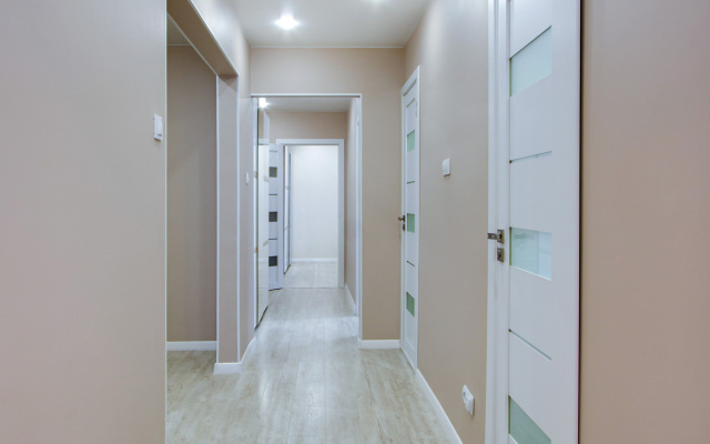 Апартаменты Трёхкомнатные в центре города по Ленинградской 2