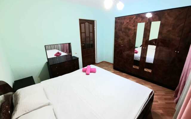 Akan Sere 90A Apartments