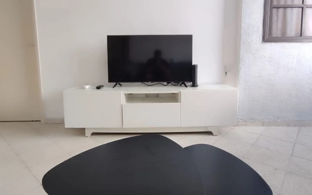 U Sredizemnogo Morya Apartments