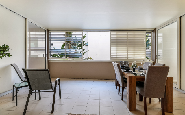 Sophisticated Near Bondi Beach Apartments