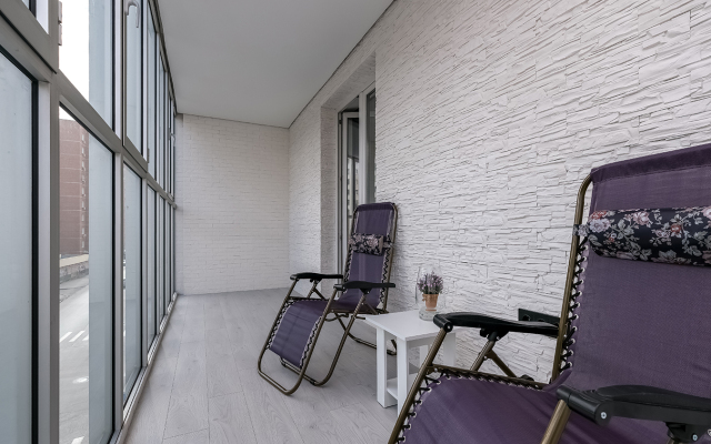 V Gosti Apartments Flat
