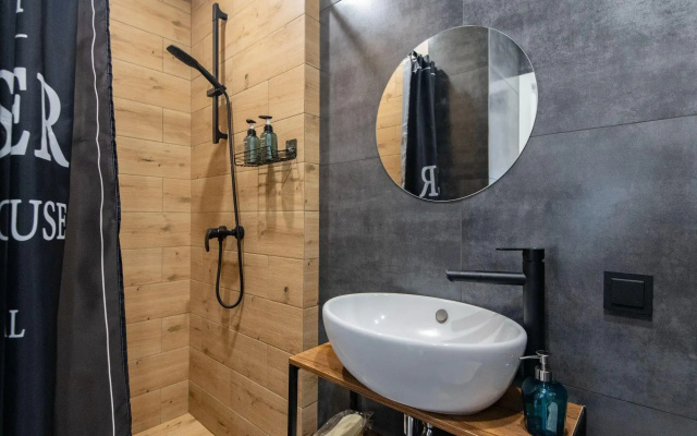 Apartamenty Drim Apartmens 580 Nomer-studio s krovat'u razmera queen-size