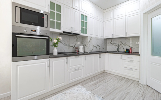 Svetlye I Uyutnye Ryadom S Botanicheskim Sadom Apartments